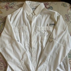Columbia PFG Button down
